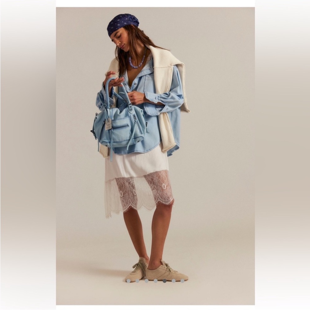 Free People NWT Denim Dreaming Pullover Size Large in So Soft Light Wash - Picture 7 of 12